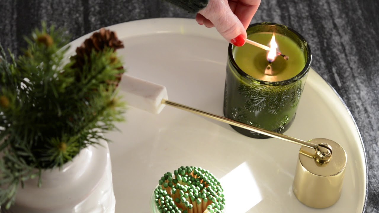 Oleander + Palm Home Decorated for the Holidays