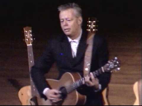 Tommy Emmanuel Les Paul tribute 2/20/2010 Over the Rainbow