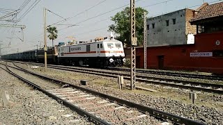 preview picture of video '53526 Varanasi Barkakana Passenger With WAP 7'