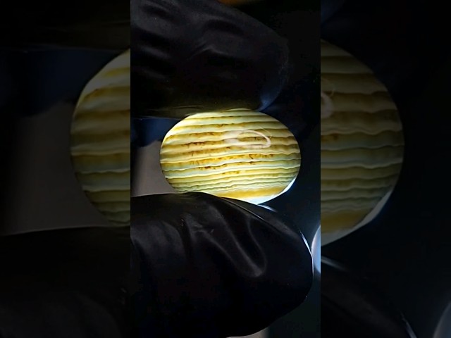 حجر عقيق بتداخل الوان رائع مفحوص طبيعي بشهاده