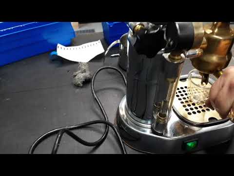 La Pavoni Test Shot of Espresso #3893