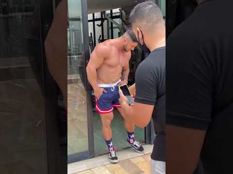 Fitness Guy Posing for Photoshoot (caique meirelles)