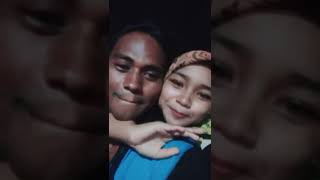 Download lagu Gadis berjilbab ciuman bib1r di jalan raya mp3 Download lagu Gadis berjilbab ciuman bib1r di jalan raya mp3