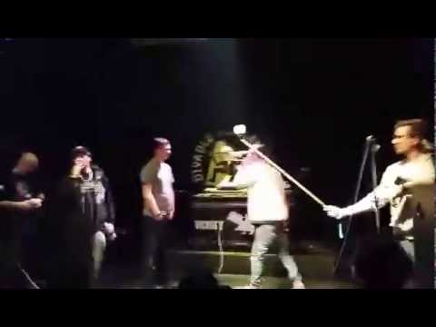 BOJ O LAMPU 3-Coner vs Snoby Freestyle Battle(DIVADLO POD LAMPOU)PLZEN 2.5.2015