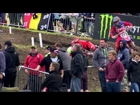 Antonio Cairoli crash MXGP of Great Britain 2015 - motocross