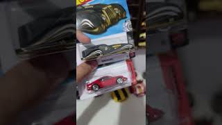 VOLTAMOS COM OS CARINHOS HOTWHEELS FERRARI 2026
