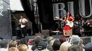 Trampled Under Foot - Something ain&#39;t Right (Live)