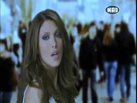 Den akouw kanenan - Aggeliki Iliadi (Official Video Clip)