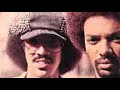 Free And Single - The Brothers Johnson - 1976