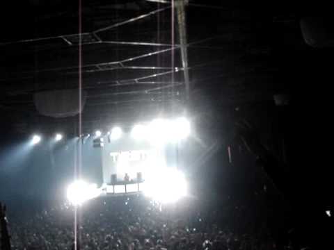 39 Tiesto @ Festivalna Hall - Sofia (17.09.2008) (45/46)