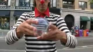 Street Magic! Contact Juggling in Union Square w/ Blake Habermann "Olie Jorge" by Jorge Milchberg