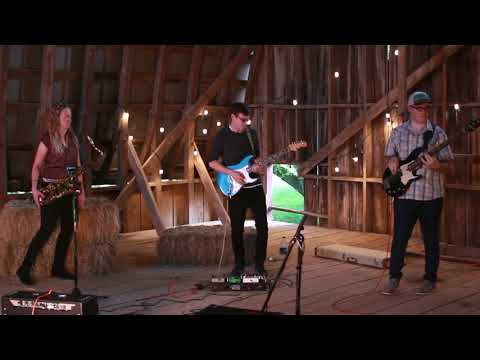 The Vine Brothers Featured Artist Series Presents: Alisha's Quartet "Cold Duck Time"