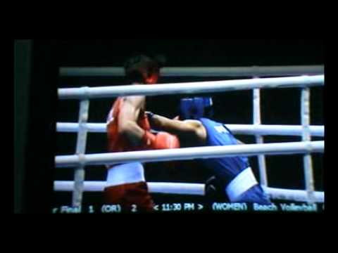 Mary Kom takes on Maroua Rahali in quarters.mp4