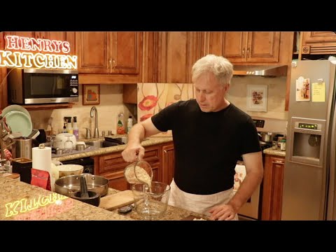 Henry's Kitchen 93 - Make Childhood Spiced Porridge