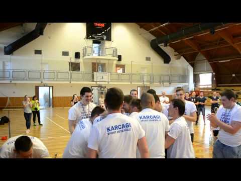 JNSZ megyei felnőtt férfi kézilabda karcagi bajnok játékosainak  öröme