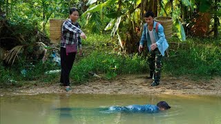 Download lagu A police officer, attacked by thugs and left drifting in the river, was rescued by CEO Trieu Quyet. mp3