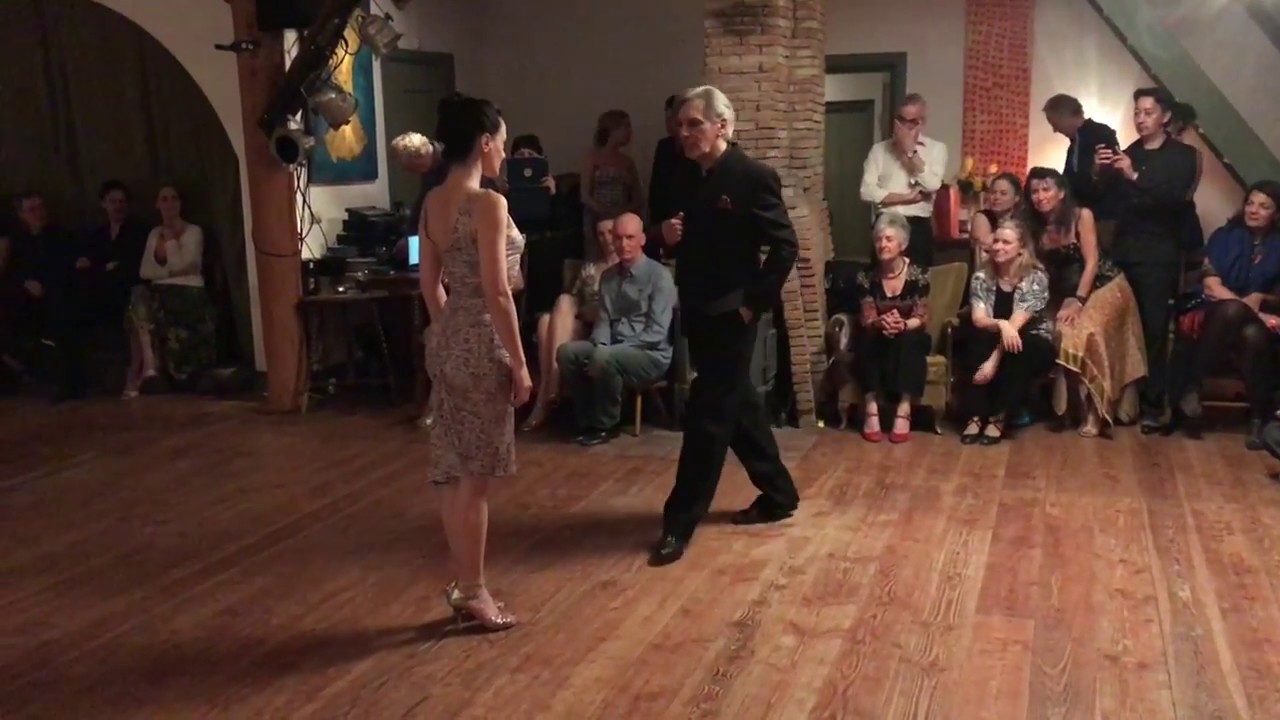 Video thumbnail for Paula Franciotti y Orlando Scarpelli - Weekend Tango, Holanda 1/3