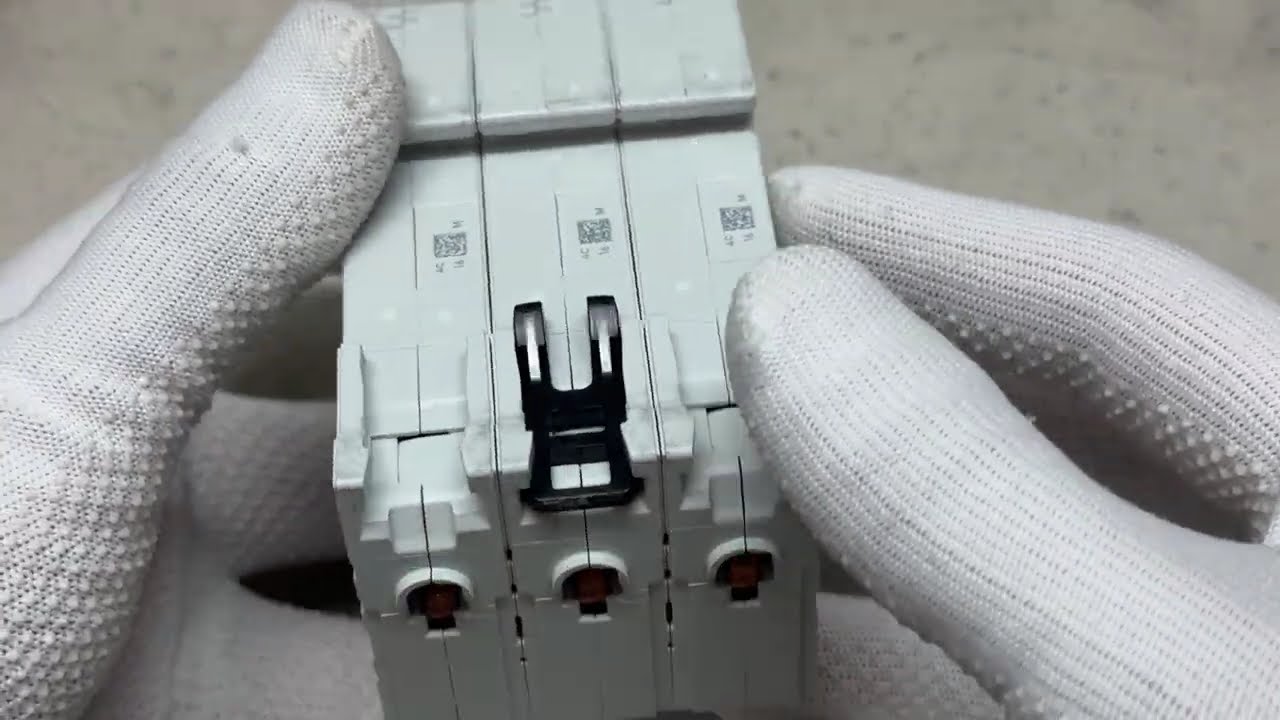 Автоматический выключатель ABB BMS413-C16 3p 16A тип C серия Basic 2CDS643041R0164