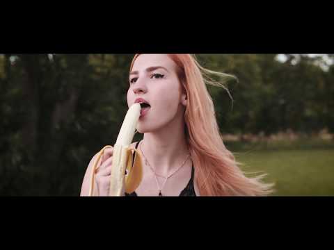 Maniac - MANIAC - JAMAJSKÁ (Official Music Video)