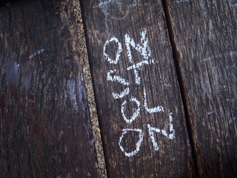 Onstolon- Tiny shivering lights