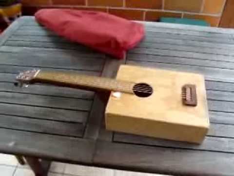 comment construire une guitare en carton
