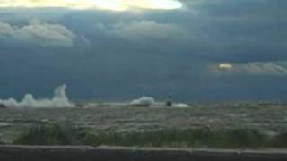 Kaz vs. Wild, The fury of the Great Lakes. Survival, bug out  and Rustic Camping practice