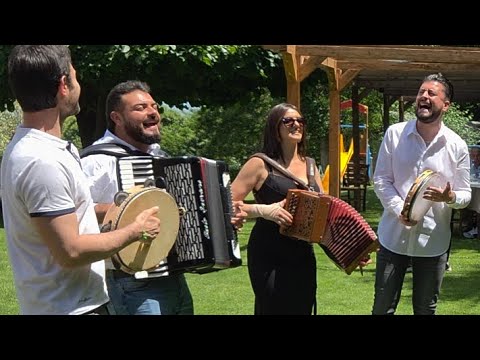 FORTUNATO & VALENTINA - PROGETTO TARANTELLA - SORPRESA ALLA COMUNIONE DI FRANCESCO E CATERINA!