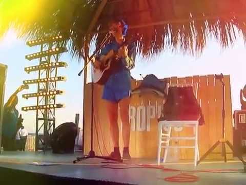 Erlend Oye Acoustic  (The Whitest Boy Alive - Courage) Acapulco TROPICO 2014
