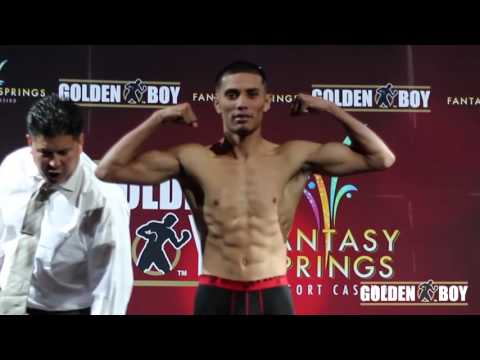 RECAP: #BoxeoEstelar Antonio Orozco vs. Miguel Acosta Official weigh-in