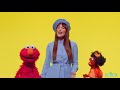 Sesame Street Kacey Musgraves Sings All The Colors Of The World Funny Video For Babys Baby Songs Tv