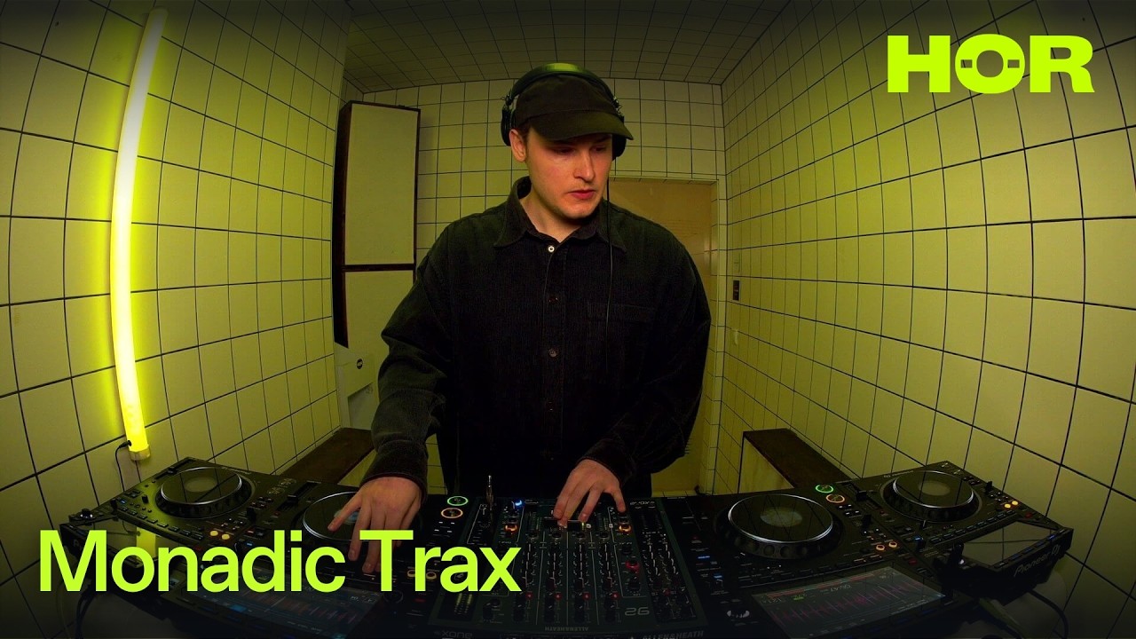 Monadic Trax - HÖR