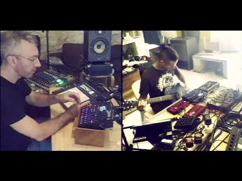 "Nombril des Halles" Derf Ovalys + Puzzle Puzzle (a.k.a Logic L.F.O)