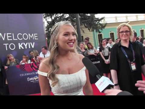 ESCKAZ in Kyiv: Anja Nissen (Denmark) singing on the Red Carpet