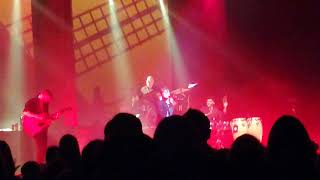 München Olympia Halle 12.12.17 Michael Patrick Kelly(2)