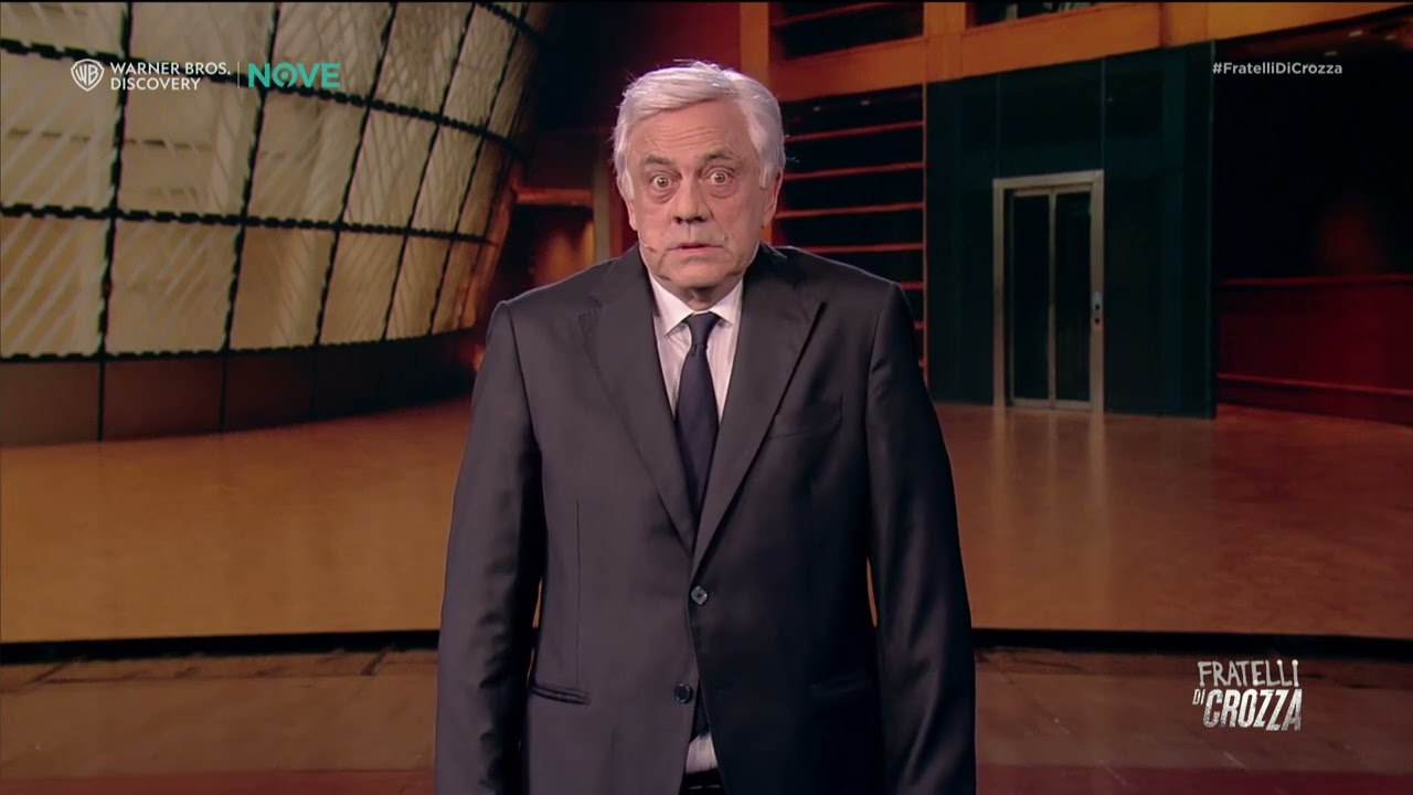 Crozza Tajani: "A un colono violento abbiamo rovesciato per terra tutto il banchetto dei datteri"
