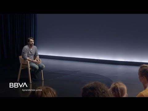 V. Completa. "Dejé la escuela con 13 años y los libros fueron mis maestros". Igor Yebra, bailarín