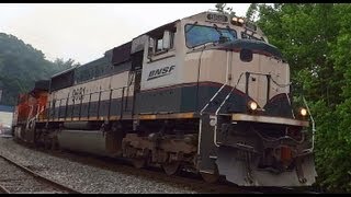 preview picture of video 'CSX K097 With All BNSF Pulling Thru Sykesville'