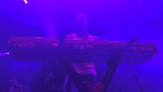 Nahko Bear and Medicine for the People - Two Wolves live (Great Spirit intro)