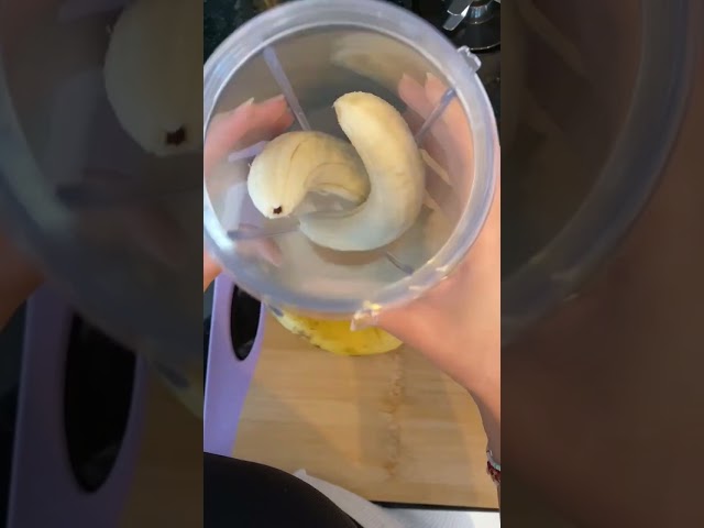 Vidéo teaser pour Trisa Nutri Blender "Energy Boost" Review – Ana testet Power für Shakes & Smoothies