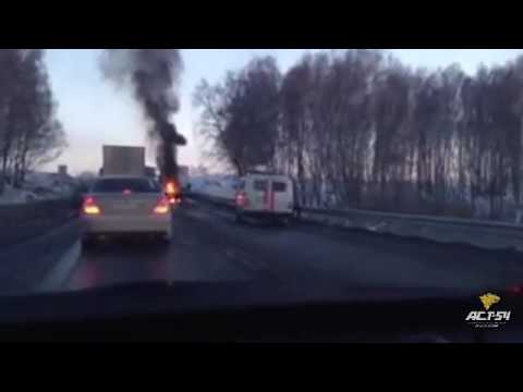 На трассе М52 сгорел автомобиль