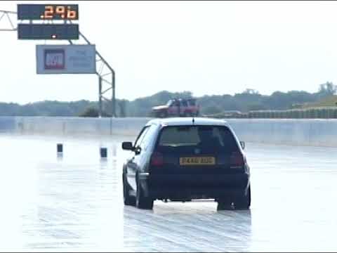 Volvo T5 Golf Slowmotion 1/4 mile