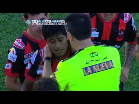 Reaccionó mal y se fue expulsado. Huracán-Patronato.Fecha 30.Primera B Nacional.Fútbol Para Todos