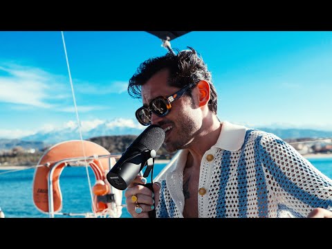 Moss Kena - Light It Up (Live Session)