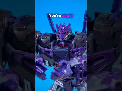 Tarn trying to cheer up Megatron #transformers#animation#funny#actionfigures#stopmotion￼