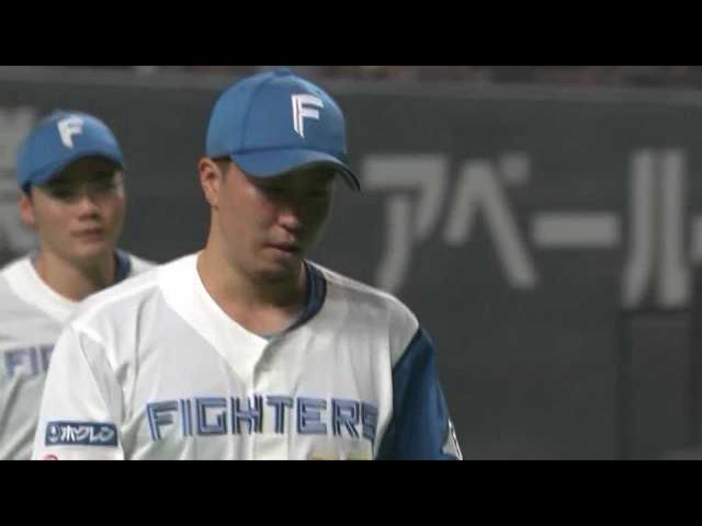 【9回表】新ルーティンで3者連続三振!! ファイターズ・井口和朋 ピンチ背負うも無失点!! 2022年8月28日 北海道日本ハムファイターズ 対 福岡ソフトバンクホークス