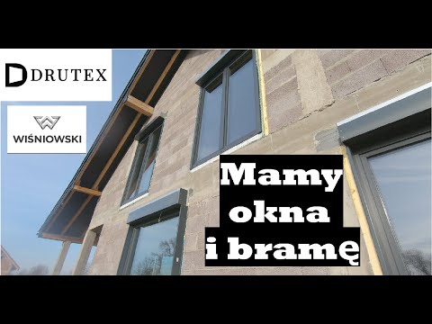 What kind of windows are in the Kortland 4g2 house? What about thermal insulation?