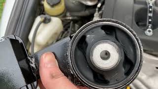 2010 Toyota Camry Torque Strut Motor Mount Replacement (2007-2011 Camrys)