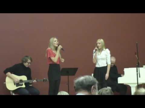 Kirstin Karis ja Liis Reisner - Laula mu laulu helisev hääl.wmv