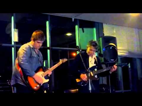 Phil Emmanuel  at the Lockleys Tavern (feat. Stefan Hauk)