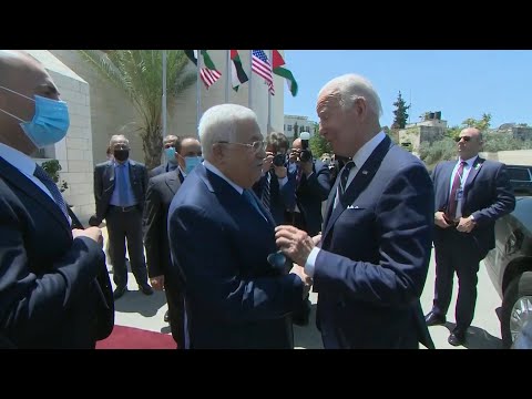 مباشر وصول بايدن إلى مقر الرئاسة الفلسطينية في بيت لحم وعباس يستقبله